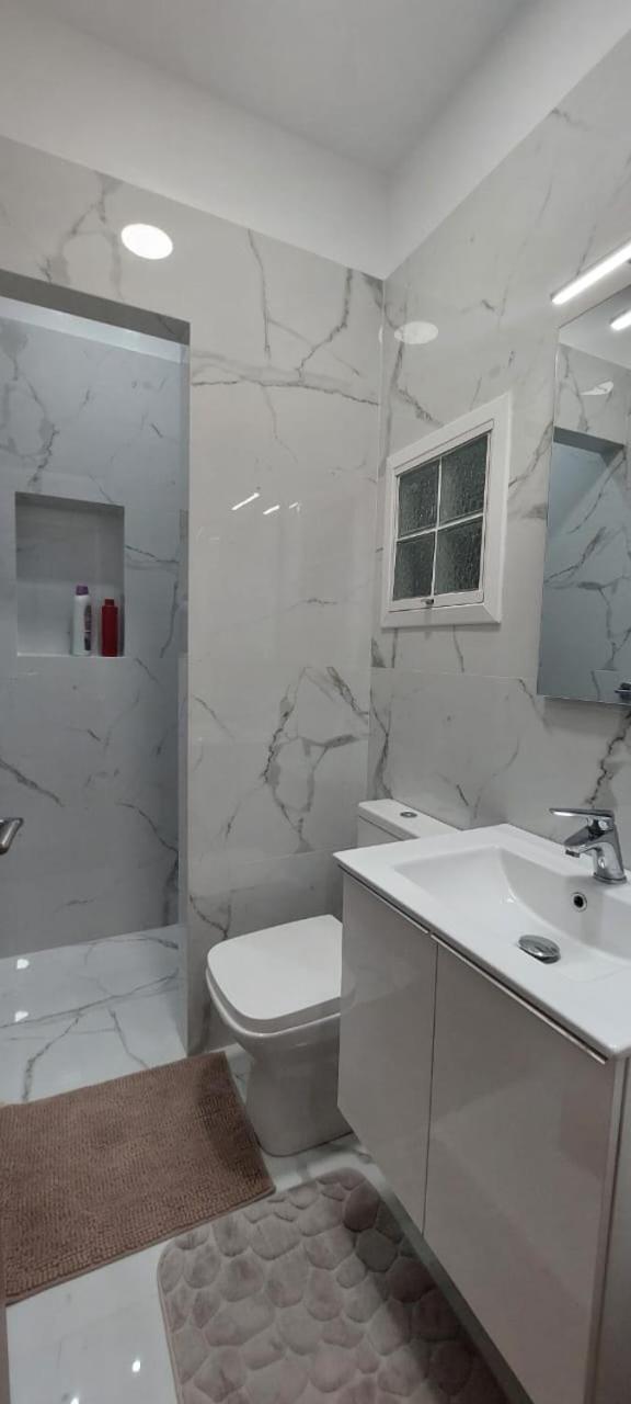 Guesthouse Aggelos Porto Germeno Eksteriør billede