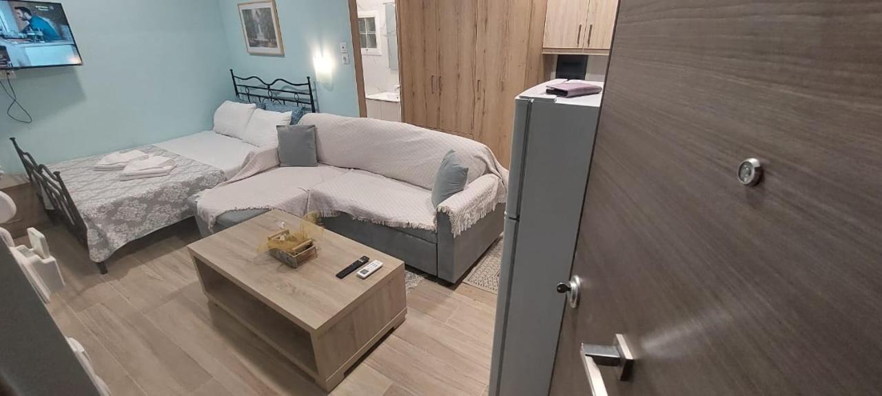 Guesthouse Aggelos Porto Germeno Eksteriør billede