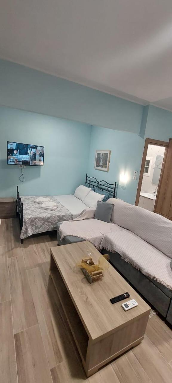 Guesthouse Aggelos Porto Germeno Eksteriør billede